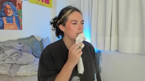 Katherine online show from 03-16-26, 05:44