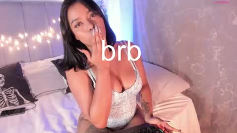 Snapshot of katherin_jonnes chatting on 07-16-26, 04:51 Kat online show from 07-16-26, 04:51