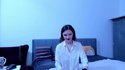 Katherine online show from 11-21-25, 04:05