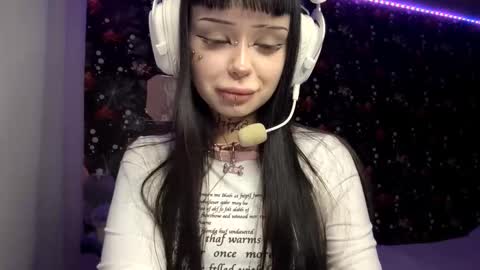 Snapshot of kathimatayoshi chatting on 02-15-26, 03:20 Luna online show from 02-15-26, 03:20