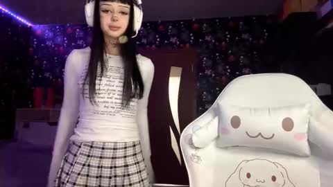 Snapshot of kathimatayoshi chatting on 02-19-26, 03:19 Luna online show from 02-19-26, 03:19