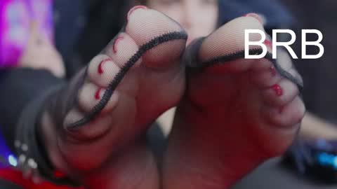 Snapshot of kathleen_frost chatting on 12-17-24, 10:12 kathleen_frost online show from 12-17-24, 10:12