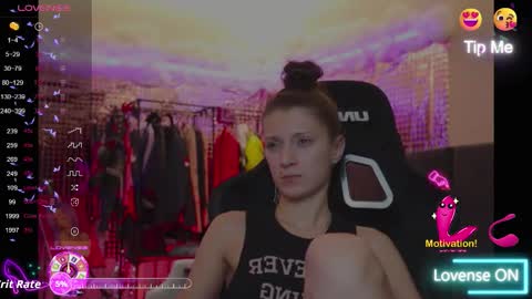 Snapshot of kathleen_frost chatting on 10-14-25, 07:03 kathleen_frost online show from 10-14-25, 07:03