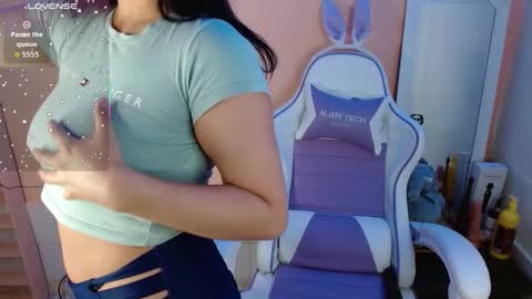 katia online show from 12-23-25, 09:29