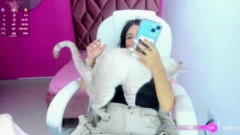Snapshot of katia_sex25 chatting on 01-11-25, 03:23 Katia online show from 01-11-25, 03:23
