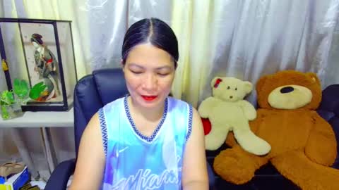 Snapshot of katie_8441 chatting on 10-07-25, 05:15 Kate online show from 10-07-25, 05:15