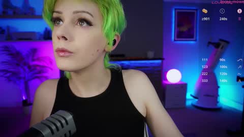 Snapshot of katie_cutie_ts chatting on 10-20-25, 07:47 Katie online show from 10-20-25, 07:47