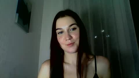 katie_foxi online show from 11-11-25, 07:58