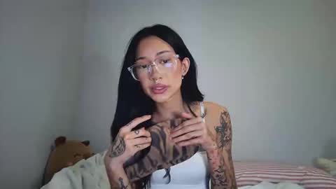 Snapshot of katiecai chatting on 04-06-26, 10:54 katiecai online show from 04-06-26, 10:54