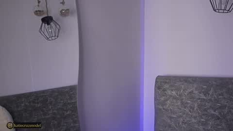 Katie online show from 01-14-26, 10:43