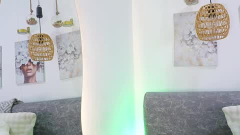 Katie online show from 04-14-26, 11:05