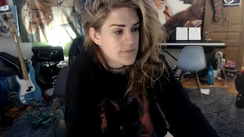 Katie online show from 04-08-26, 02:55