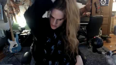 Snapshot of katiecutie_5 chatting on 05-01-26, 03:55 Katie online show from 05-01-26, 03:55
