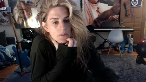 Snapshot of katiecutie_5 chatting on 05-29-26, 04:21 Katie online show from 05-29-26, 04:21