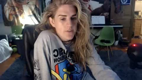 Snapshot of katiecutie_5 chatting on 07-17-26, 05:03 Katie online show from 07-17-26, 05:03