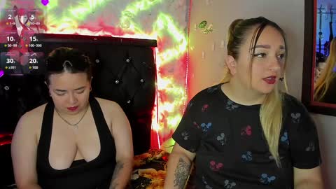 Snapshot of katieeandsharon chatting on 12-10-24, 03:22 SHARON KATIEE online show from 12-10-24, 03:22