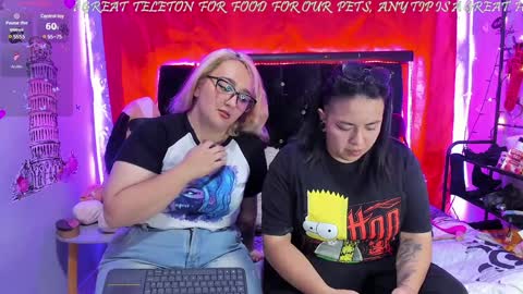 Snapshot of katieeandsharon chatting on 01-18-25, 09:13 SHARON KATIEE online show from 01-18-25, 09:13