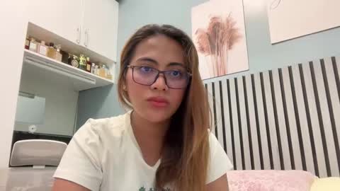 Snapshot of katiefrox_ chatting on 09-09-25, 06:35 katiefrox online show from 09-09-25, 06:35