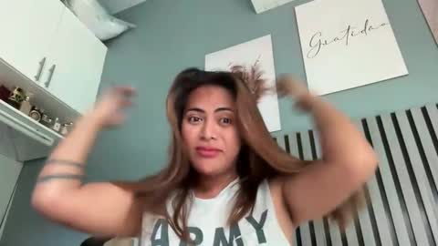 Snapshot of katiefrox_ chatting on 10-30-25, 01:51 katiefrox online show from 10-30-25, 01:51
