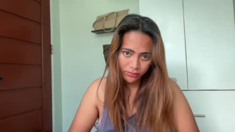 Snapshot of katiefrox_ chatting on 11-15-25, 01:14 katiefrox online show from 11-15-25, 01:14