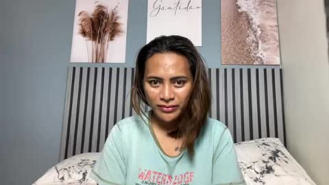 Snapshot of katiefrox_ chatting on 06-21-26, 02:58 katiefrox online show from 06-21-26, 02:58