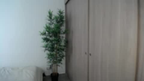 Snapshot of katiejane_ chatting on 12-18-24, 03:00 Katie Jane online show from 12-18-24, 03:00