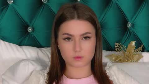 katiereeves online show from 12-02-25, 05:08