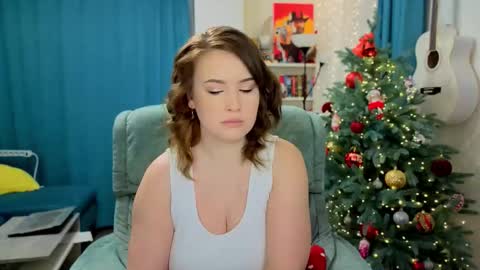 katniss_k online show from 12-17-25, 04:51