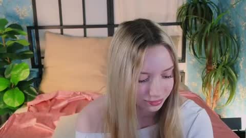 Snapshot of katt_yy chatting on 04-22-26, 05:10 katt_yy online show from 04-22-26, 05:10