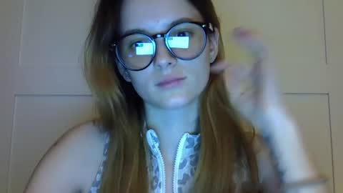 Snapshot of katte_light chatting on 05-20-26, 06:58 katte light online show from 05-20-26, 06:58