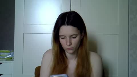 Snapshot of katte_light chatting on 06-19-26, 04:17 katte light online show from 06-19-26, 04:17