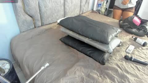 Katerine online show from 02-02-25, 03:32