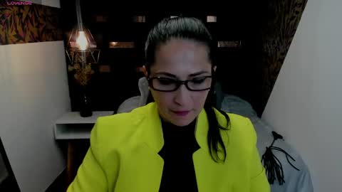 Snapshot of kattemilf_ chatting on 04-25-26, 07:11 K A T T E online show from 04-25-26, 07:11