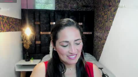 Snapshot of kattemilf_ chatting on 05-05-26, 07:44 K A T T E online show from 05-05-26, 07:44
