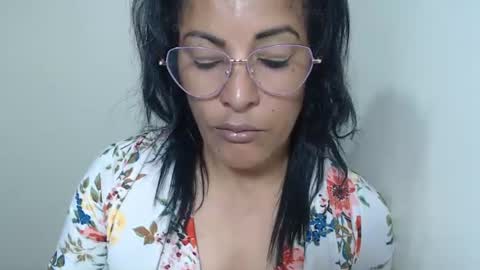 Snapshot of kattleyagray chatting on 07-06-26, 09:28 KattleyaGrey online show from 07-06-26, 09:28
