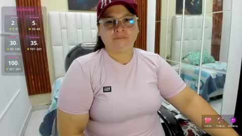 Snapshot of katty_findom_ chatting on 07-09-26, 09:13 katty online show from 07-09-26, 09:13