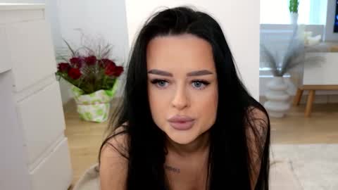 Katty Perry online show from 03-20-26, 03:06