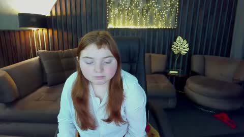 Snapshot of katty_rose8 chatting on 06-26-26, 06:40 Katty online show from 06-26-26, 06:40