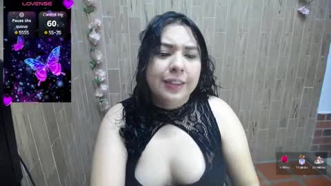 Snapshot of katy2425 chatting on 02-26-25, 03:53 Katy online show from 02-26-25, 03:53