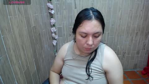 Snapshot of katy2425 chatting on 09-14-25, 02:05 Katy online show from 09-14-25, 02:05