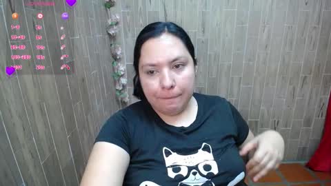 Snapshot of katy2425 chatting on 10-06-25, 04:43 Katy online show from 10-06-25, 04:43