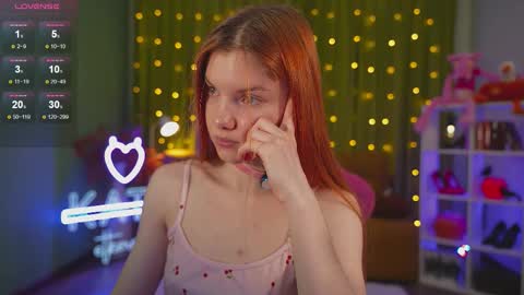 Katy      -    online show from 12-05-25, 05:05