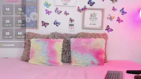 Snapshot of katy_lovejk chatting on 05-11-26, 06:05 katy_lovejk online show from 05-11-26, 06:05
