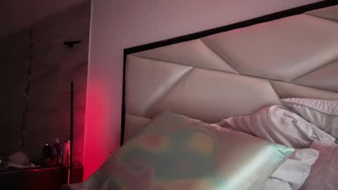 Emily online show from 04-15-26, 08:20