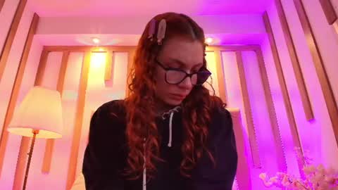 Snapshot of katy_van chatting on 07-07-26, 01:15 Katy Van online show from 07-07-26, 01:15