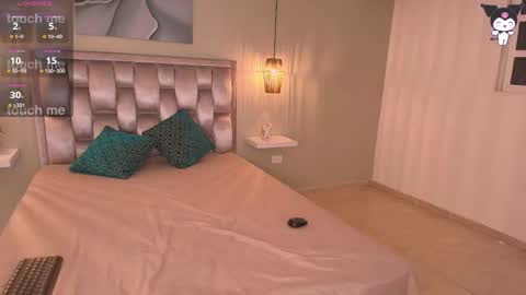 Snapshot of katya_rogerss chatting on 05-22-26, 03:35 katya online show from 05-22-26, 03:35