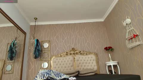 Snapshot of katybrowns chatting on 12-05-25, 08:05 KATY online show from 12-05-25, 08:05