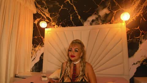 Snapshot of katyhornymilfsexy chatting on 04-24-26, 11:56 katy online show from 04-24-26, 11:56