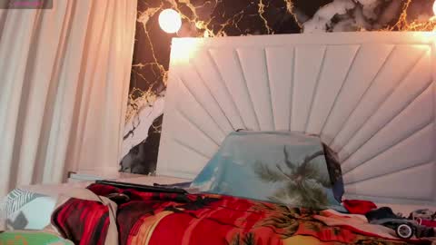 Snapshot of katyhornymilfsexy chatting on 05-19-26, 12:00 katy online show from 05-19-26, 12:00