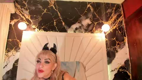 Snapshot of katyhornymilfsexy chatting on 05-30-26, 12:02 katy online show from 05-30-26, 12:02